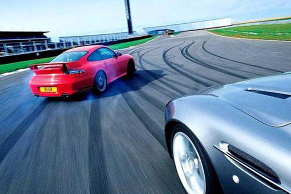 长途驾车避免以下11条驾驶错误